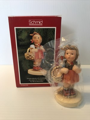 Schmid Berta Hummel Reproduction Ornament Figurine 2nd Edition 1984  Sweetheart 