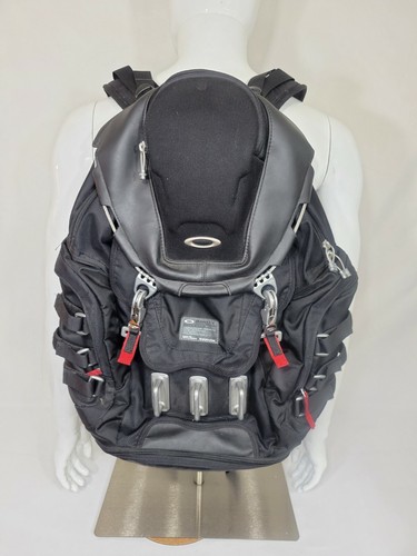 oakley kitchen sink stealth black backpack