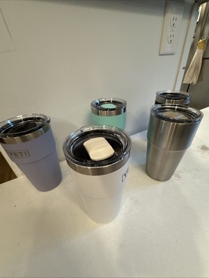 YETI 16oz Stackable Pint 473ml  白、黒２個セット YETI Rambler 16 oz Stackable Cup
