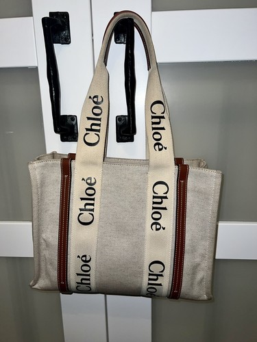 chloe MEDIUM WOODY TOTE BAG ブルー Chloé - Woody Tote in Washed Blue | Mitchell Stores