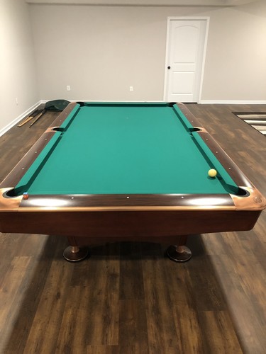 9ft Brunswick Gold Crown IV 4 Pool Table