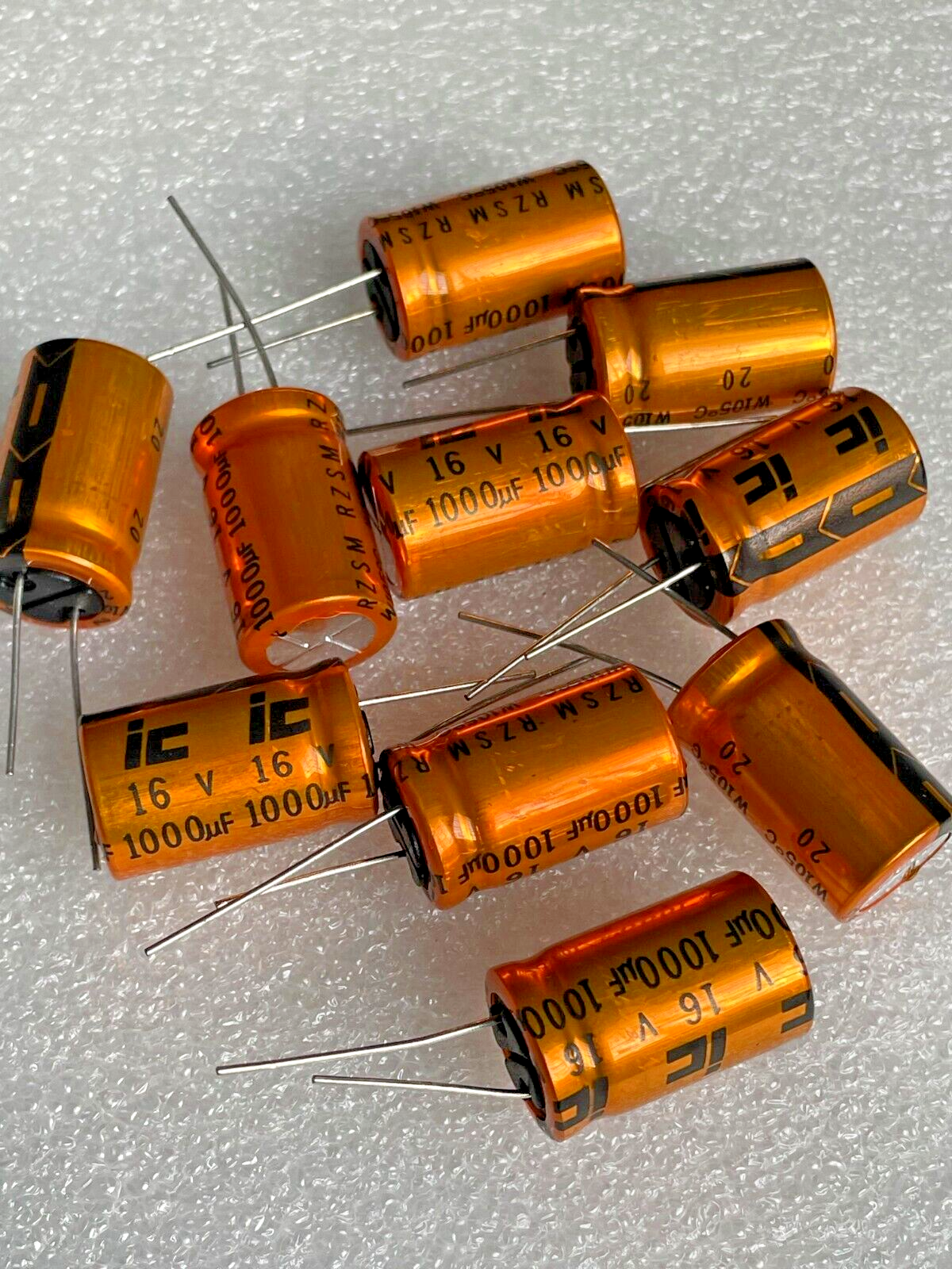 2x Elko 1500uF (µF), 16V Low ESR, radial