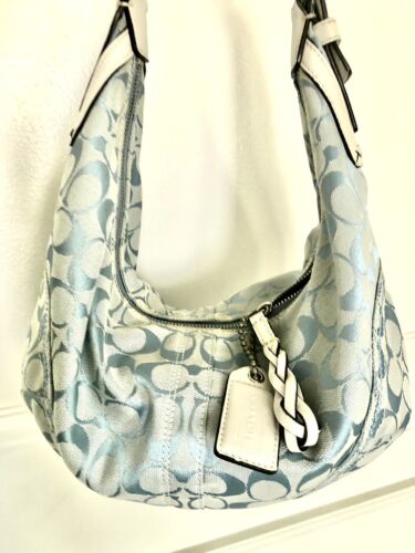 VTG Light Blue Coach Handbag Soho Hobo Bag In Signature VTG Light Blue Coach Handbag Soho Hobo Bag In Signature