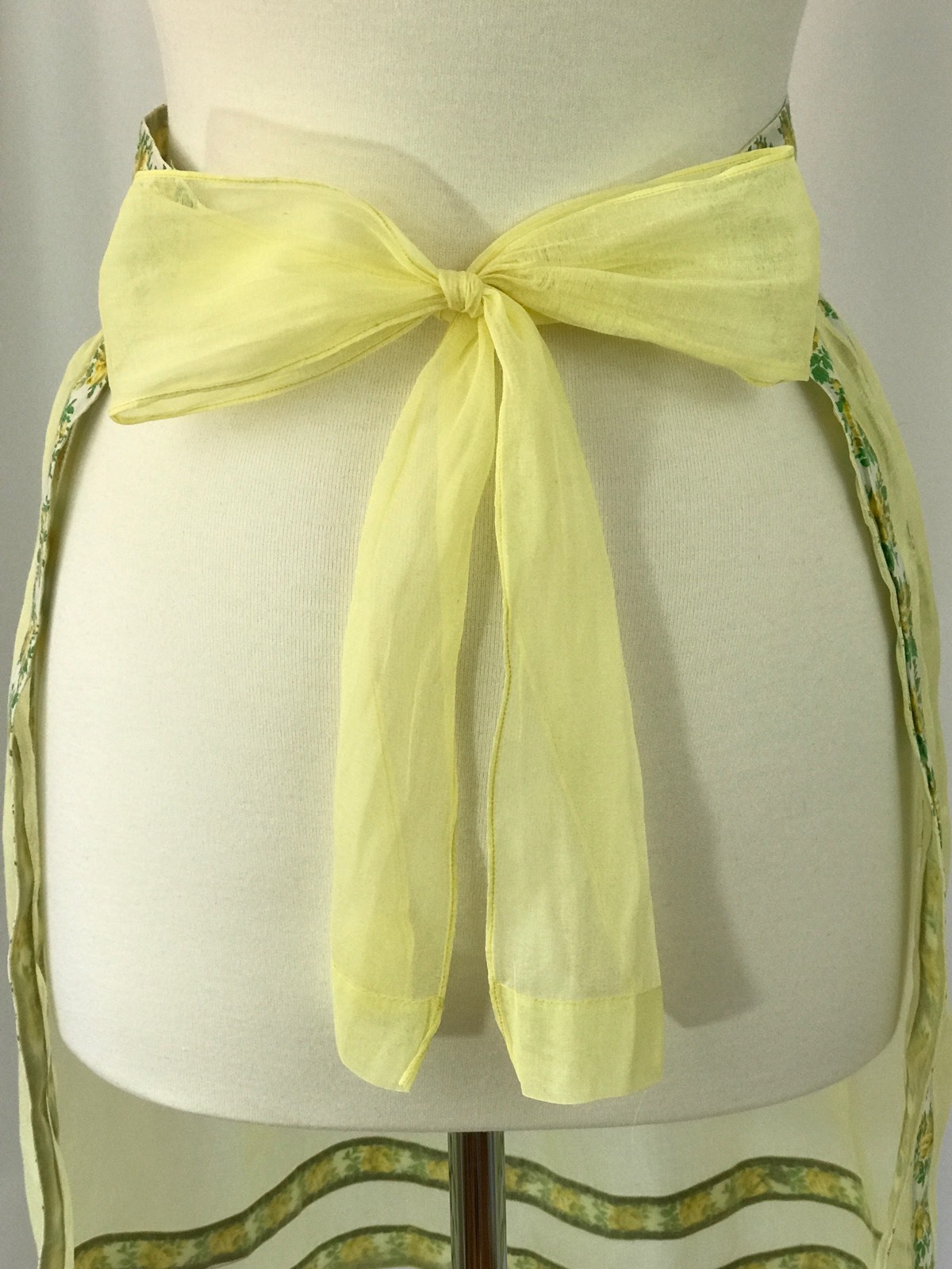 VTG Half Apron Sheer Lemon Yellow Organza Rose Ribbon Trim Mid Century High Tea