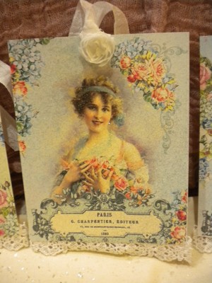 Hanging / Gift Tags Beautiful Shabby Vintage Women with Lace and Fabric Rose (4)