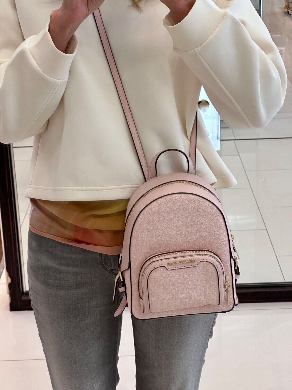 Michael Kors Jaycee XS Convertible Zip Pocket Backpack Bag Michael Kors Jaycee XS Convertible Zip Pocket Backpack Bag