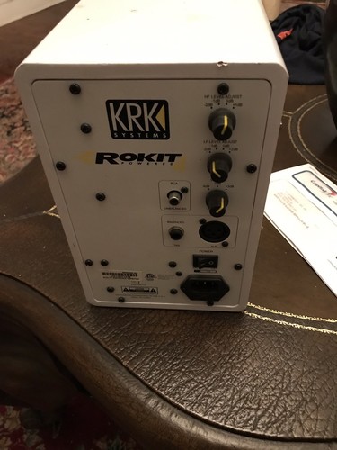 SINGLE KRK Rokit 4 Generation 3 RP4G3W 4
