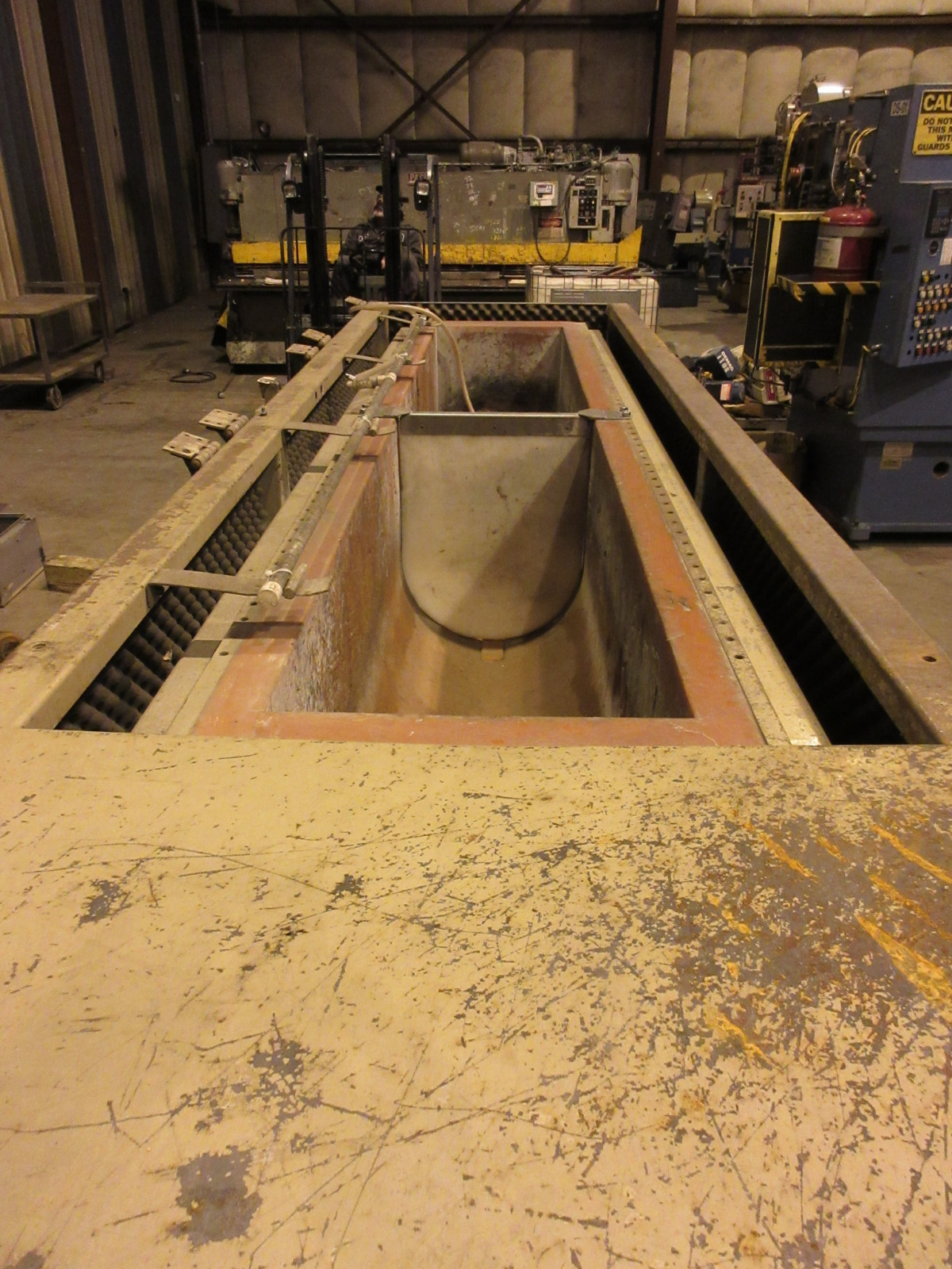 ALMCO LONG TUB TYPE DEBURRING SYSTEM 9' 6