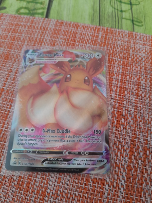 Eeve Vmax Anglaise Neuve 130 Hp Swsh087 2021 Holographique