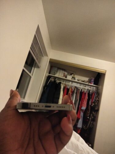 Apple iPhone 12 Pro 128GB Graphite Unlocked - Good Condition Apple iPhone 12 Pro 128GB Graphite Unlocked - Good Condition