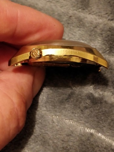 Accutron 218 for parts or repairs does not run