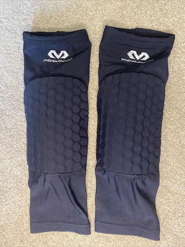 black nike basketball knee pads