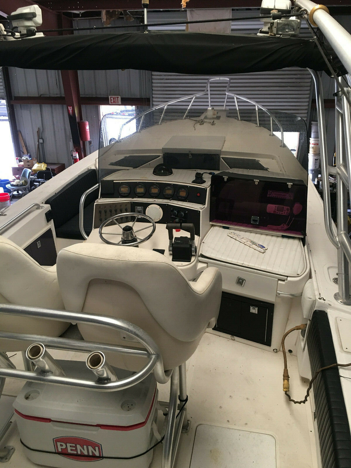 33ft SALT SHAKER FISHING BOAT W/TRAILER