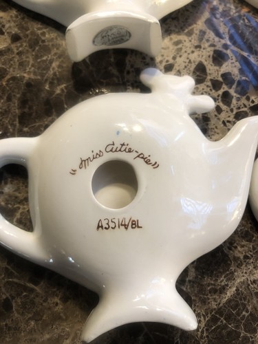 Excellent Condition Lefton Anthropomorphic Miss Cutie Pie Four Tea Bag Holders