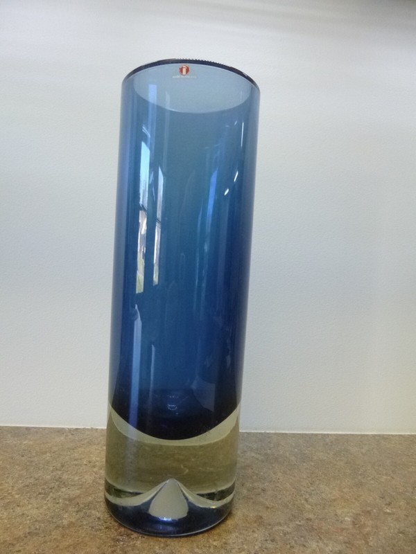 Details about Vintage iittala deep blue glass cylinder vase made in Finland almost 12 inches $ 3 JPG
