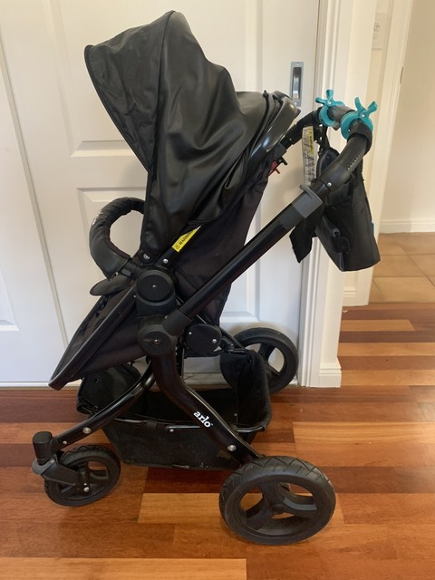 arlo vogue pram