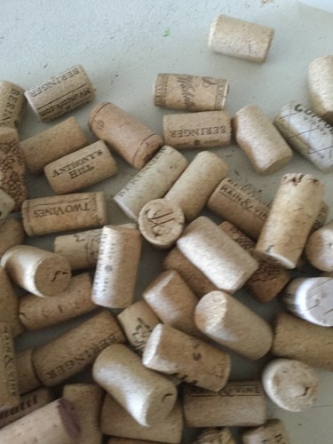 Natural USED assorted Wine Corks Lot of 100 plus for crafts