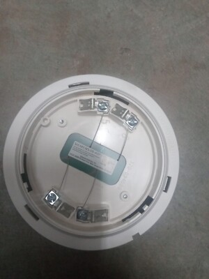 SIEMENS DB-ADPT DETECTOR/BASE ADAPTER INTERFACES SERIES 11 DETECTORS