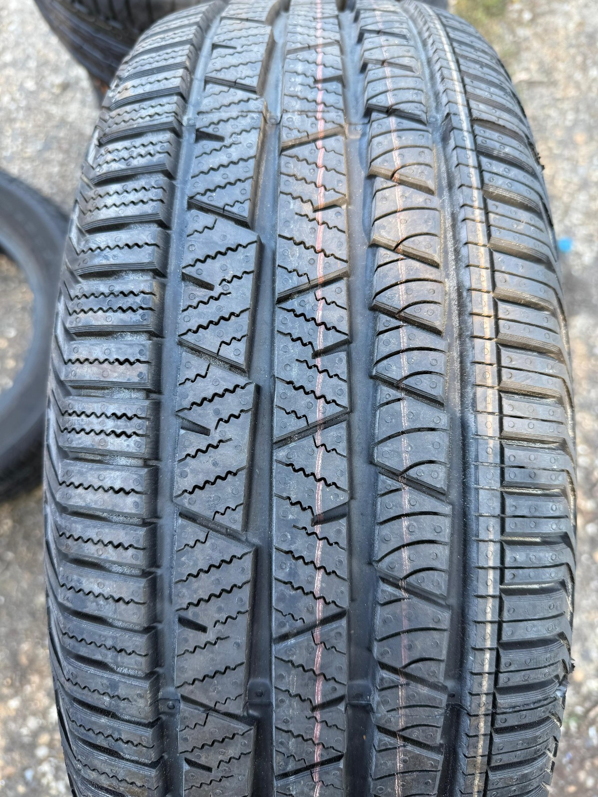 New 225 60 17 Continental, Cross Contact, M+S, 99H, x1 Tyre (F1_tyres) YD164