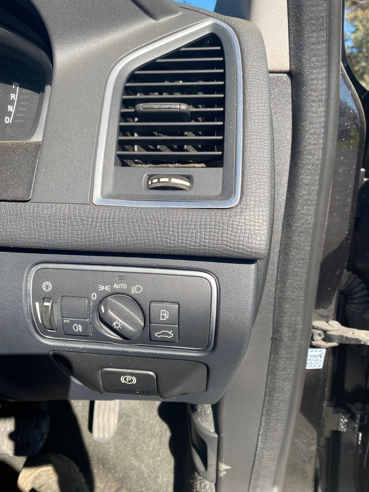 VOLVO XC60 DZ 10/2013-04/2017 BONNET STATION WAGON BLACK - thumbnail 7