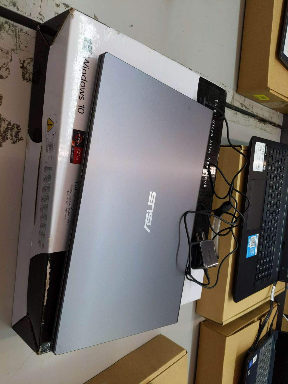 ASUS VivoBook 15 Thin and Light Laptop 15.6” HD Display --VERY GOOD | eBay ASUS VivoBook 15 Thin and Light Laptop 15.6” HD Display --VERY GOOD | eBay