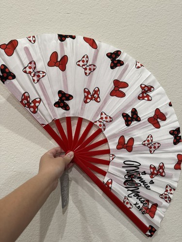 ホロスペクトラ 2025 Valentine / ミッキーマウス　ミニーマウス エポック社の公式オンラインショップです。※ホロスペクトラ 2025