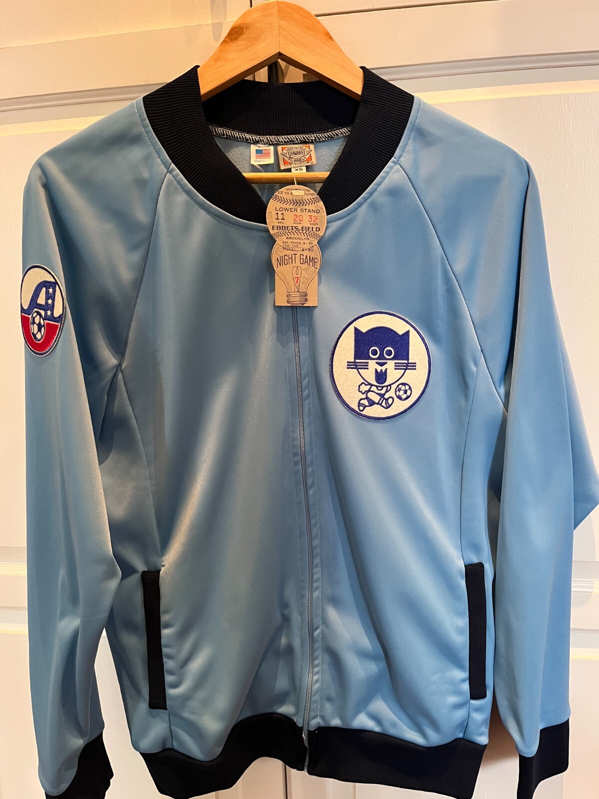 NEW - Ebbets Field Flannels Chicago Cats Soccer Jacket XS NEW - Ebbets Field Flannels Chicago Cats Soccer Jacket XS