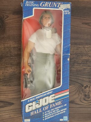 Vtg GI Joe GRUNT  1992 Basic Training  12'' Original Sealed Box