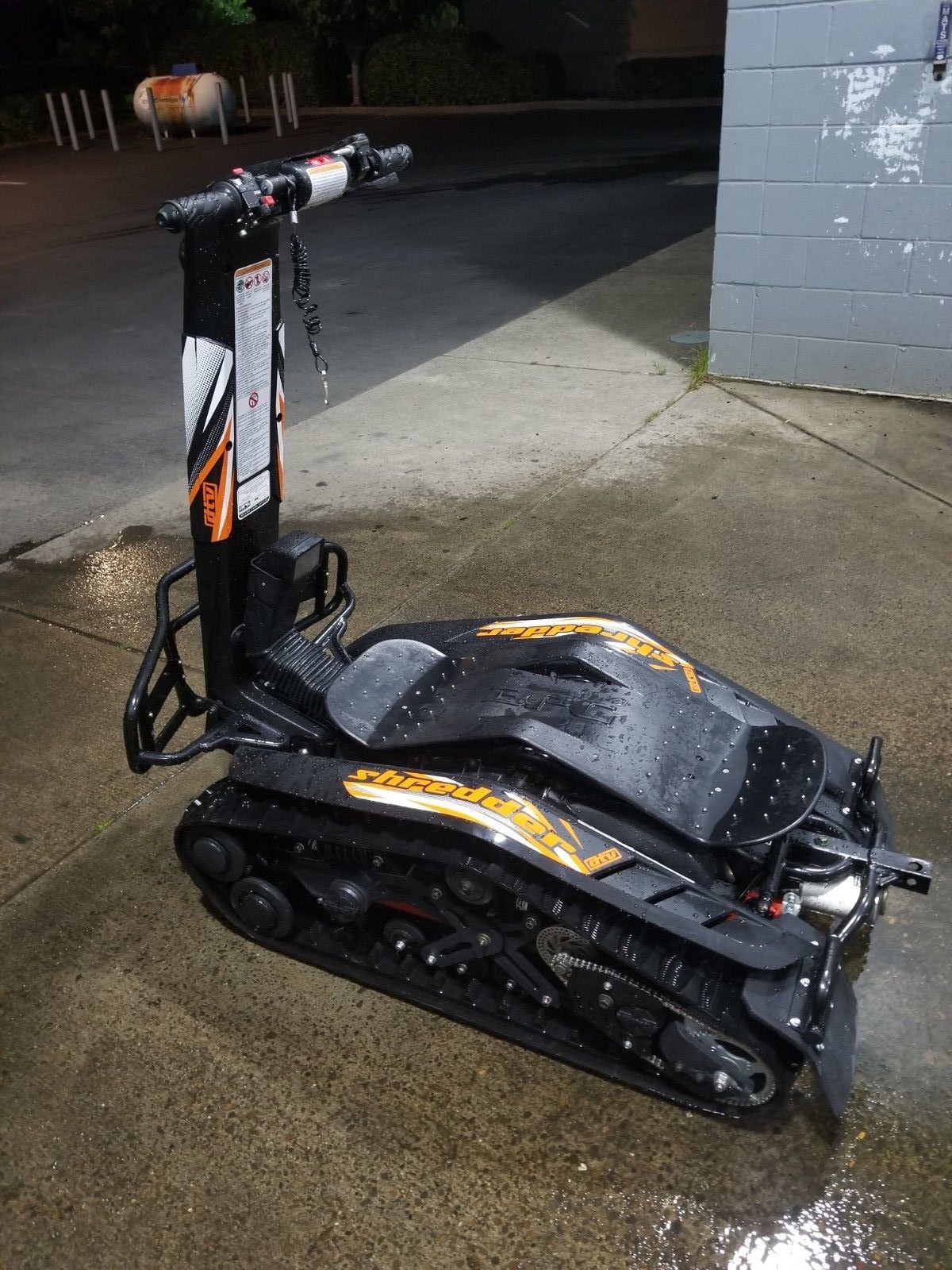2017 DTV Shredder. Dual Track Vehicle - 15 Hours.