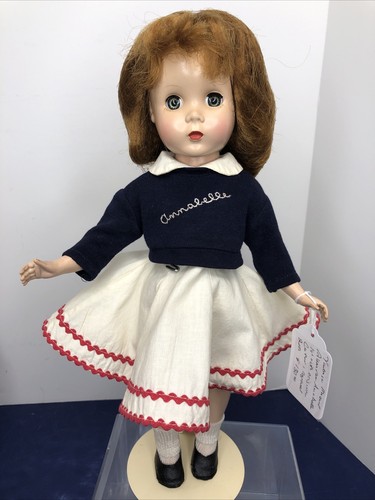 美品 AMERI VINTAGE UND ANNABELLE SKIN TOP The Conjuring Universe 8'' Anabelle figure Neca 48938