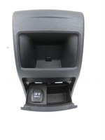 Mercedes W176 A180 15-18 Luftdusche Luftdüse Mitte Hinten Mercedes W176 A180 15-18 19.10.2016 A1766801050... Vorschau 2
