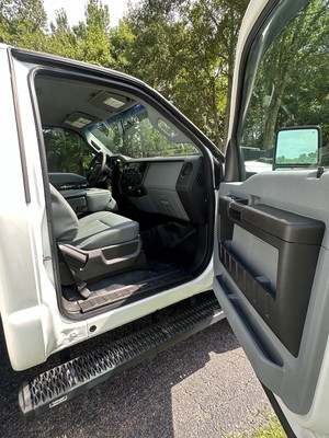 image 4 of interior