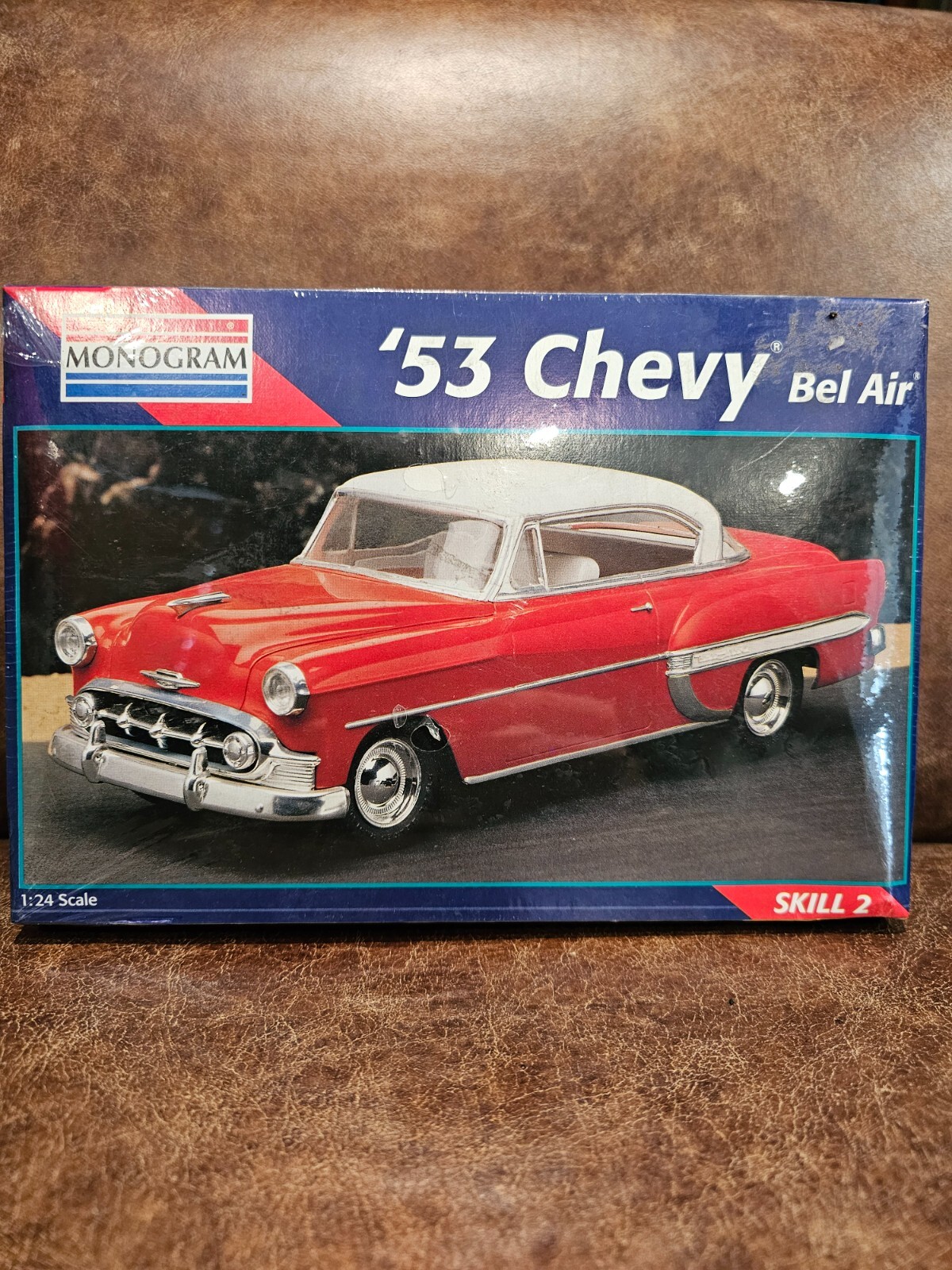 '53 Bel Air BOM 1/25モデルキット Lindberg Model Kit 73028 1953 Chevy Bel Air Bomb Snap 1/25