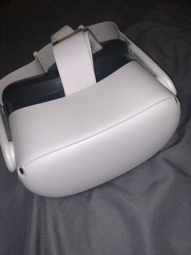 Meta Oculus Quest 2 128GB Standalone VR Headset - White Meta Oculus Quest 2 128GB Standalone VR Headset - White