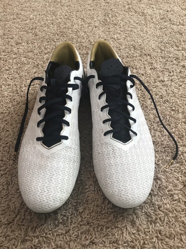 Notre Dame Irish Football Under Armour Team Issued 2017 Cleats Used Size 11.5 ND