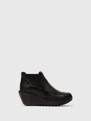 Pre-owned Fly London Women's Yofi507fly Wedge Chelsea Ankle Boot In Dublin Black