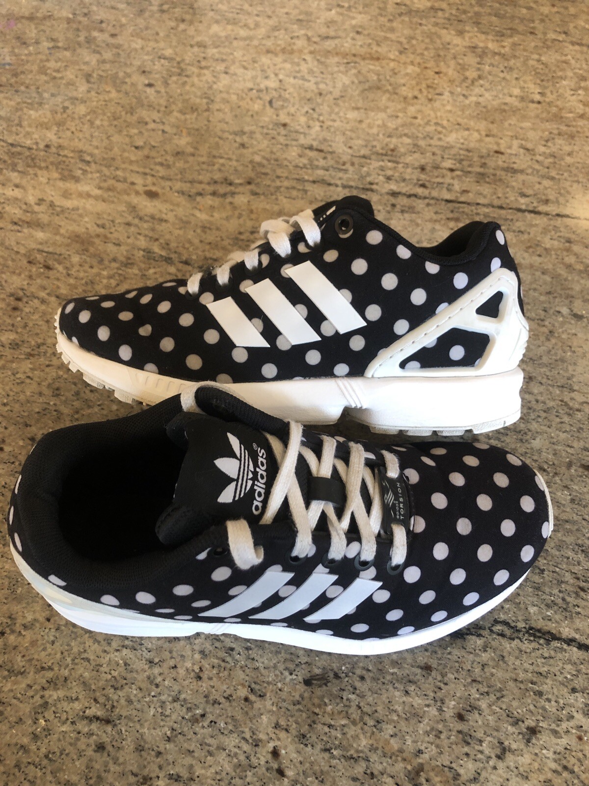 adidas torsion trainers black