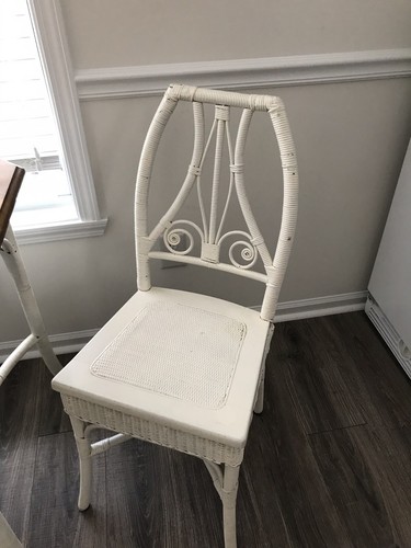 Heywood Wakefield Dinning Table And Chairs