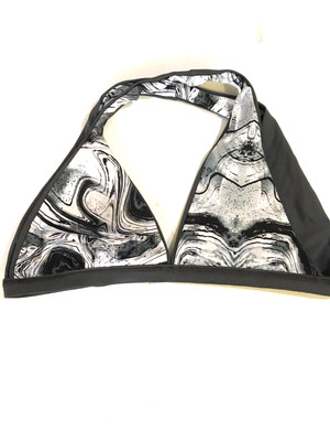 VENUS WOMEN SWIMWEAR TOP,SIZE(M)MSRP$38.00,NOW$9.99.O.B.O.