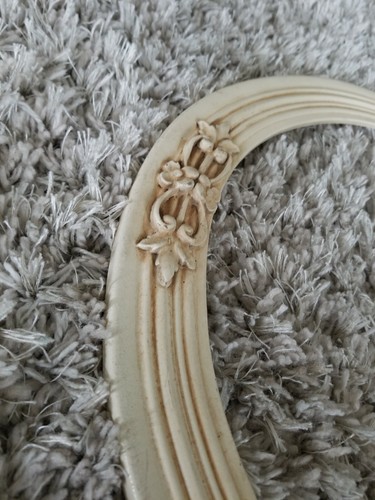 Gorgeous Large Antique Oval Wood Gesso Picture Frame Fabulous Aged Cream Color