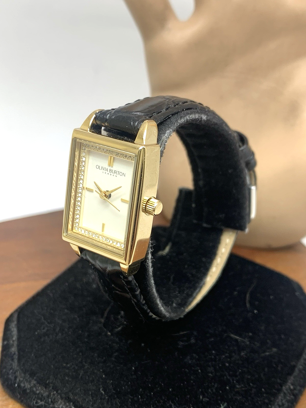 Olivia Burton Women's Watch OB091 Quartz White Dial Gold Black