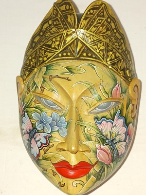 Handcarved Handpainted Wooden Face Shaped Trinket Box Indonesia