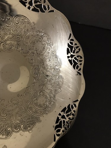 Wm. Rogers Lovelace Silverplated Candy Nut Dish