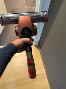 v11 dyson dc59 v8