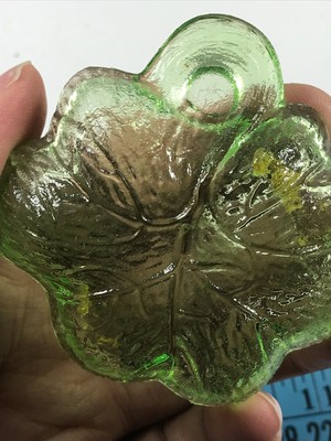 Pair (x2) Green Leaf Leaves Depression Vaseline Glass ashtray salt dish bowl