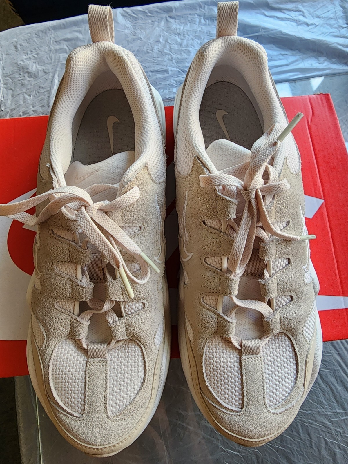 スニーカー (W) Nike Tech Hera Phantom Light Orewood Brown s-l400.jpg