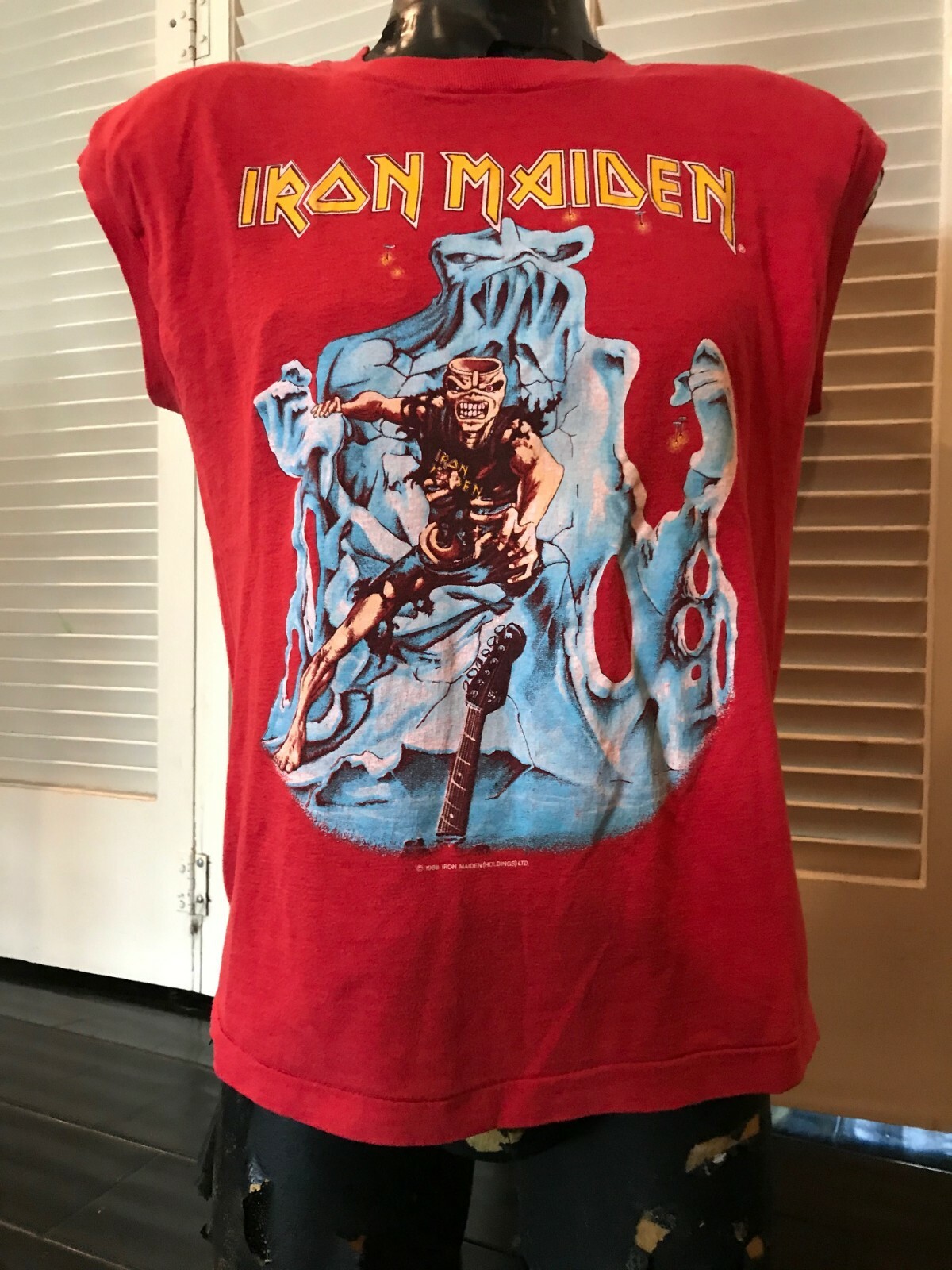 IRON MAIDEN JAPAN TOUR '82 スウェットシャツ Iron Maiden Japan Tour 82 Small to 2XLarge. | eBay