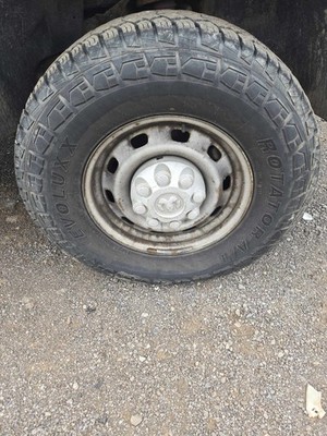 Used Right Front Wheel fits: 2003 Dodge Ram 2500 17x7-1/2 steel