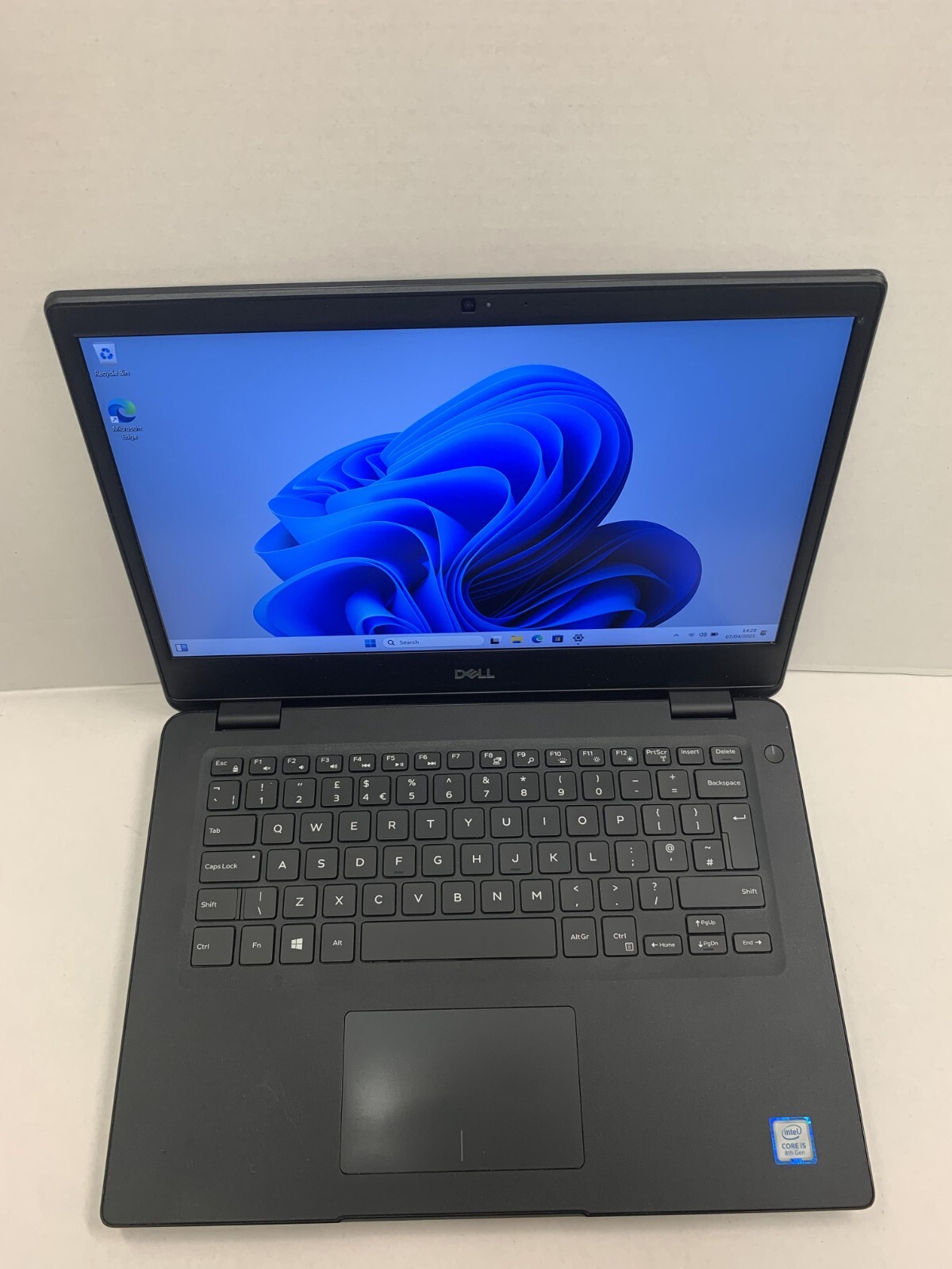 DELL Latitude 3400 i5 8265U +Beats Solo2 Latitude Dell 0 cores 1 Ram