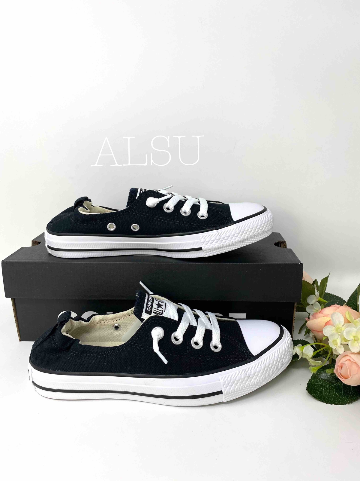 chuck taylor shoreline black